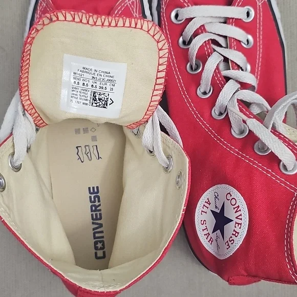 Converse High-Top Red Size 8.5 Womens - Picture 8 of 8